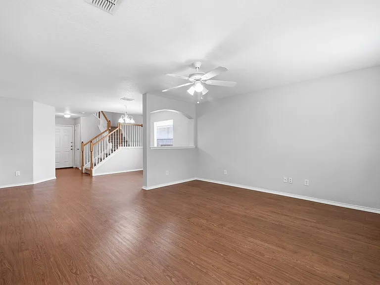 10307 Roseangel Ln — Photo 12