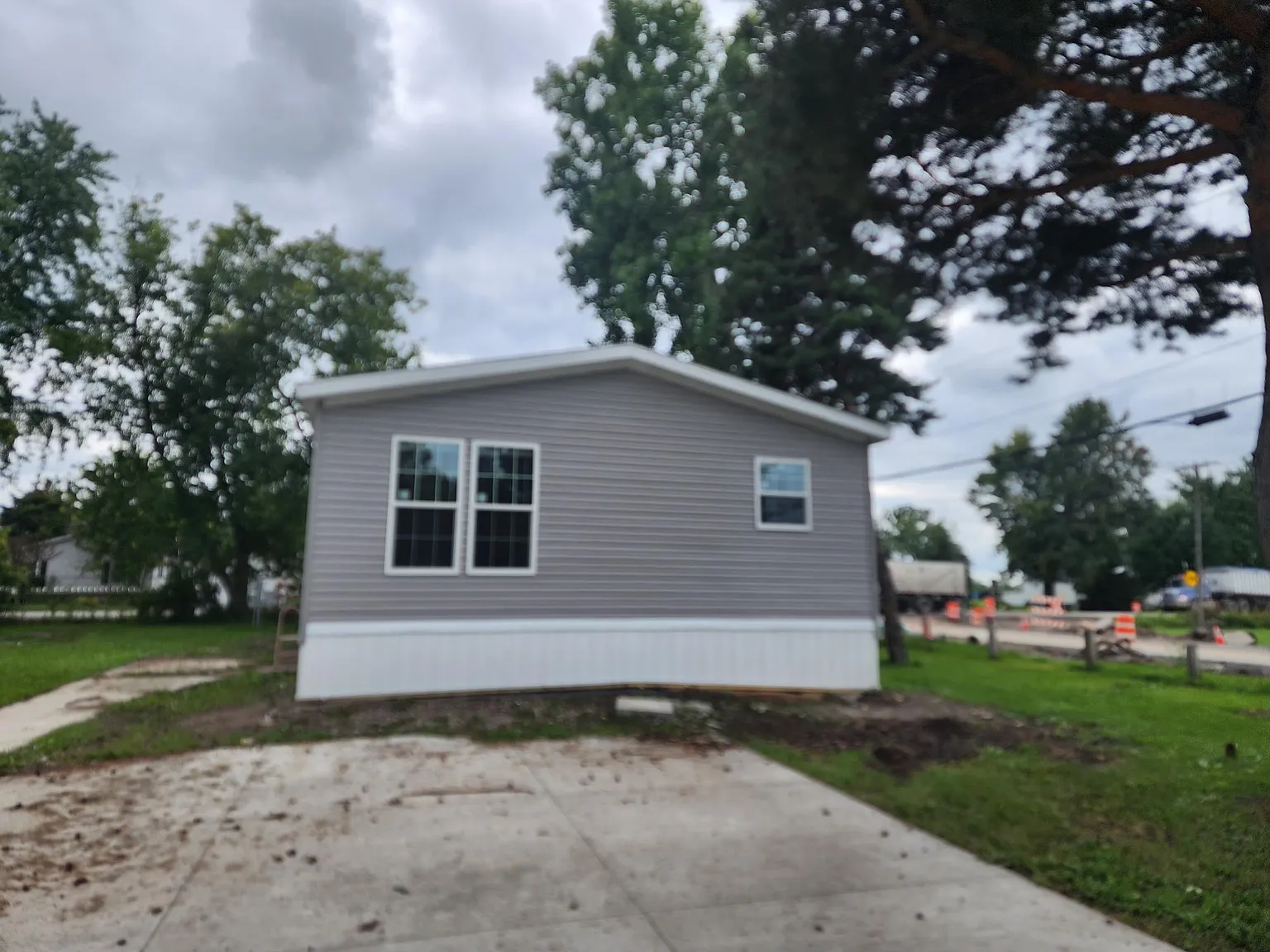 3 bed, $1,150 — Photo 1