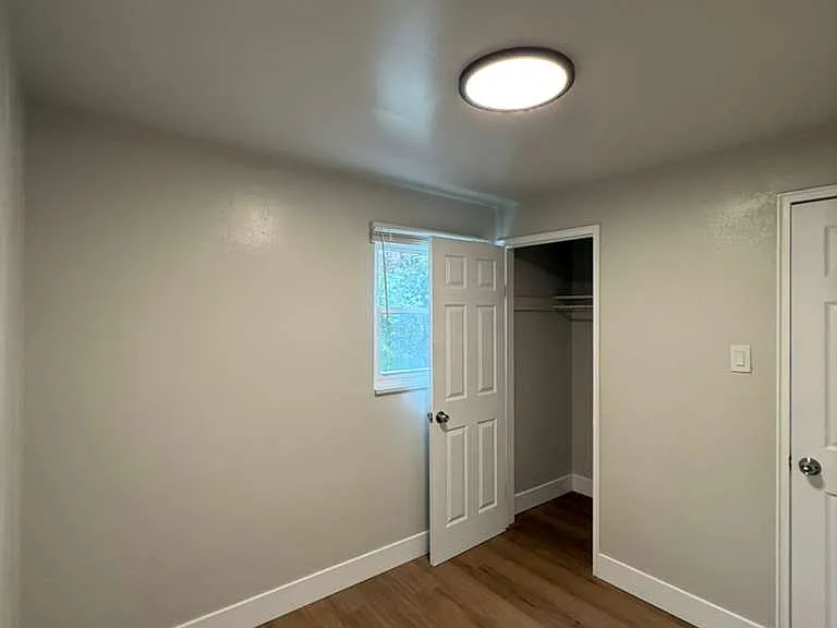338 Caryl Dr — Photo 14
