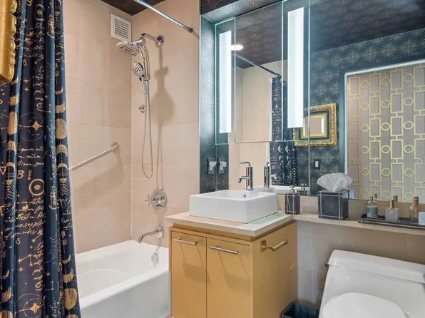 306 Gold Street image 8 of 22