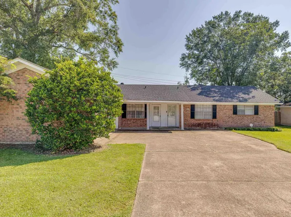 13 W Elmwood Dr, Monroe, LA 71203