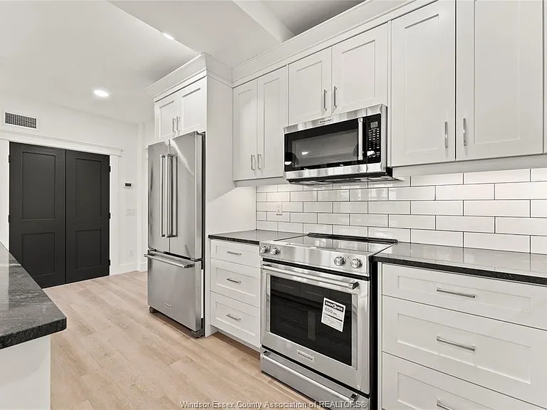247 Brock St #104 — Photo 25