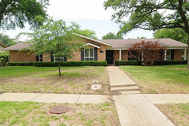 1st image of 3939 Port Royal Dr