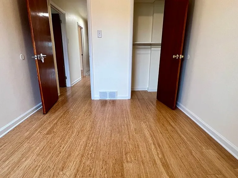 569 Domino Ln — Photo 23
