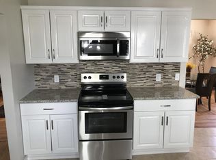 65 Grand St, Springfield, MA 01108