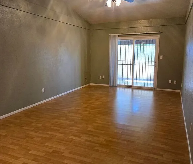 4540 W Maryland Ave — Photo 4