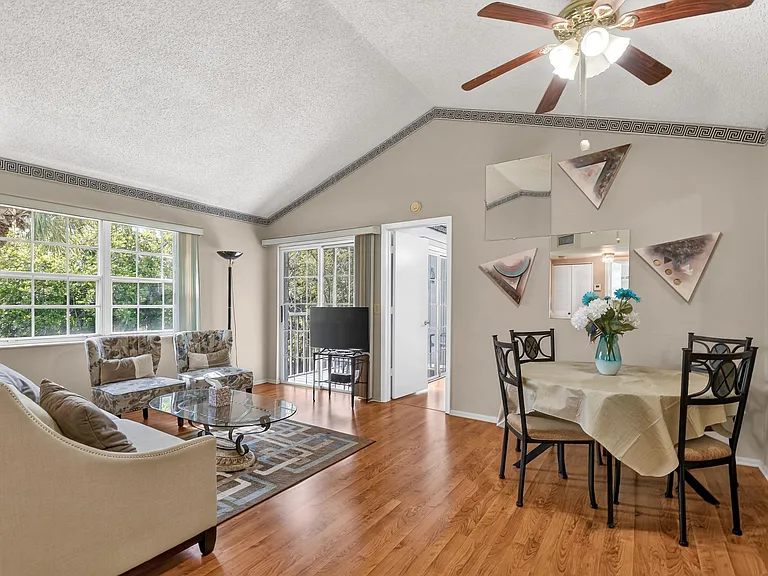 1606 SE Green Acres Cir #S203 — Photo 5