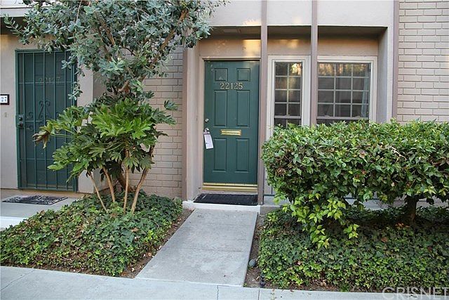 1st image of 22125 Oxnard St