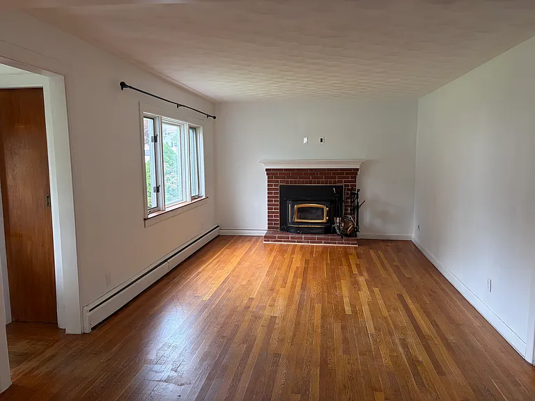 45 Tunxis St — Photo 25