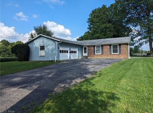 11909 Eastwood Dr, Grafton, OH 44044