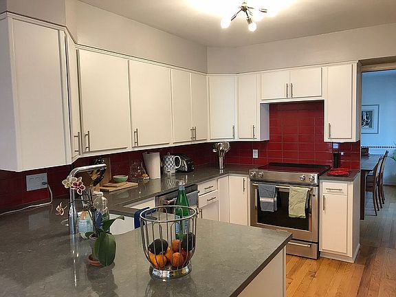 4th image of 1401 Iroquois Pl