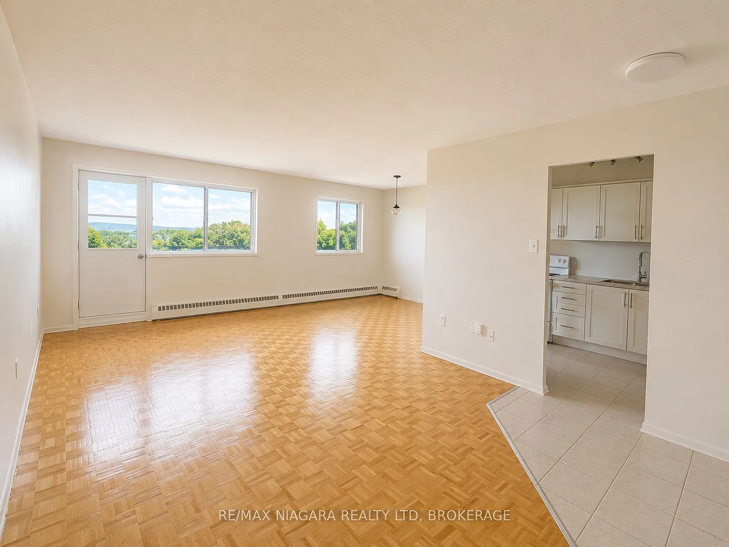 2 bed, $2,200 — Photo 1