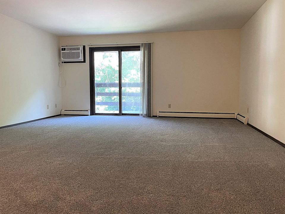 Living Room, Balcony