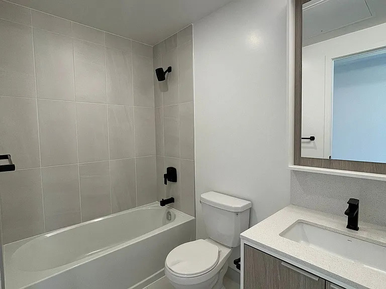 36 Zorra St #2202 — Photo 7