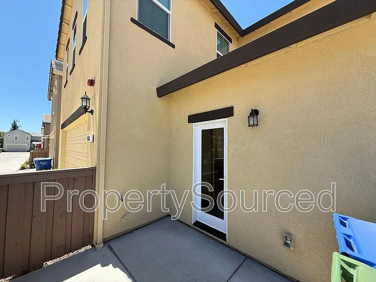 948 Posey St — Photo 54