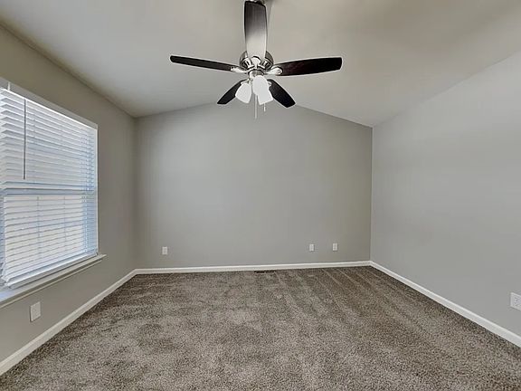 5th image of 4139 Whitfield Rd