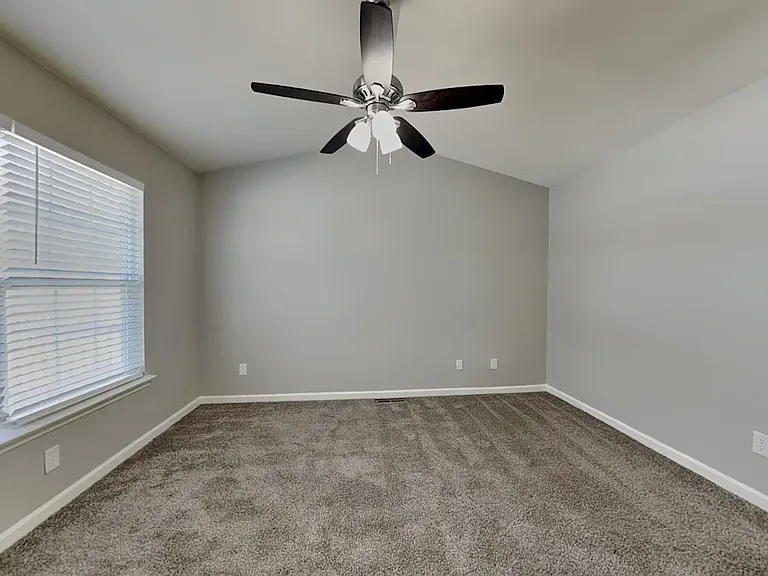 4139 Whitfield Rd — Photo 5