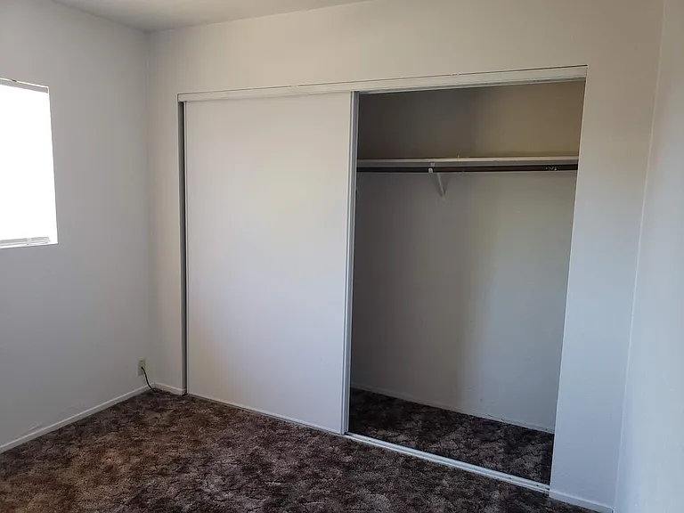 3245 Sanbury Cir — Photo 18
