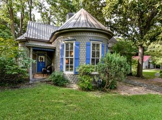 1202 E 15th St, Georgetown, TX 78626