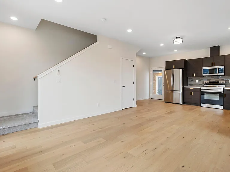 6621 Carleton Ave S — Photo 5