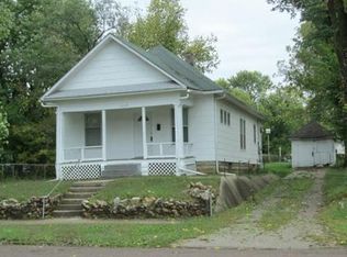 1519 S Harrison Ave, Sedalia, MO 65301