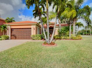 101 Tuscany Dr, Royal Palm Beach, FL 33411