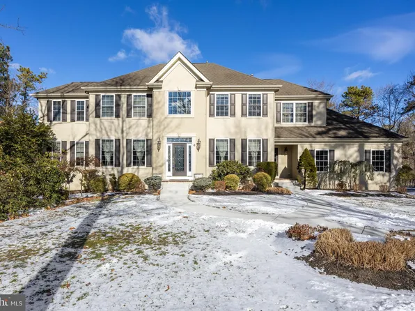 6 Somerton Sq, Medford, NJ 08055