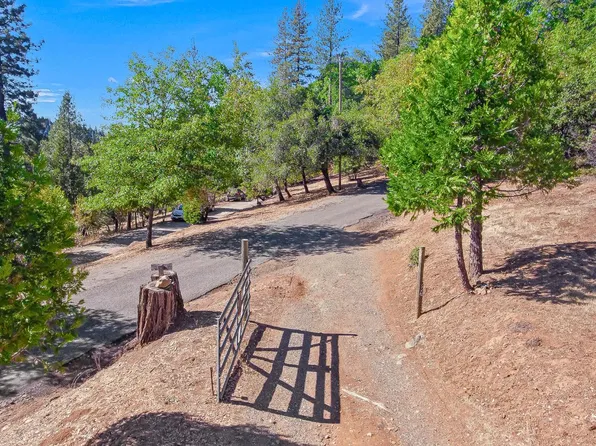 3515 Meyers Rd, Camino, CA 95709
