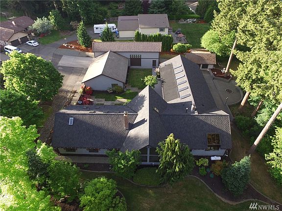 2nd image of 13121 127th Avenue Ct E