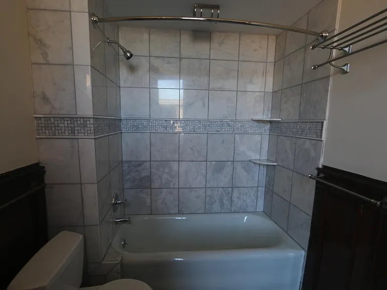 1733 Spring Garden St #3F — Photo 31