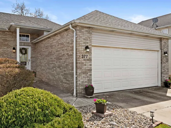 377 Fox Trail Ct, Hobart, IN 46342