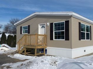 3 Clearview Ln, Rochester, NH 03867