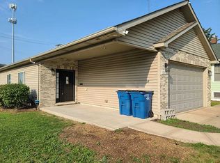 1201 E Chestnut St, Kankakee, IL 60901