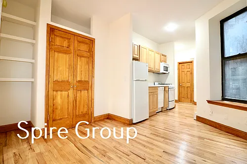 814 10th Ave #2C Photo 1