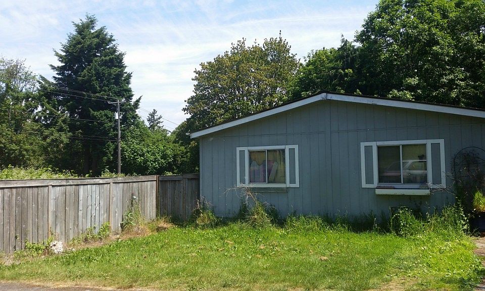 1st image of 4811 33rd Avenue Ct E