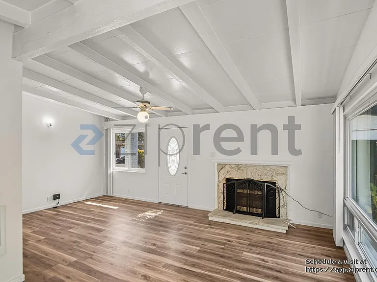 16 Tasco Ct — Photo 6