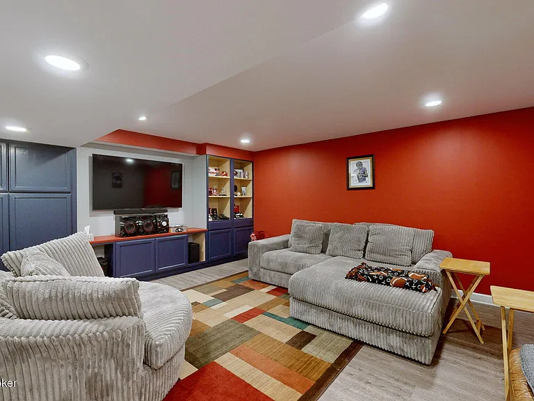 9916 Spring Gate Dr — Photo 19