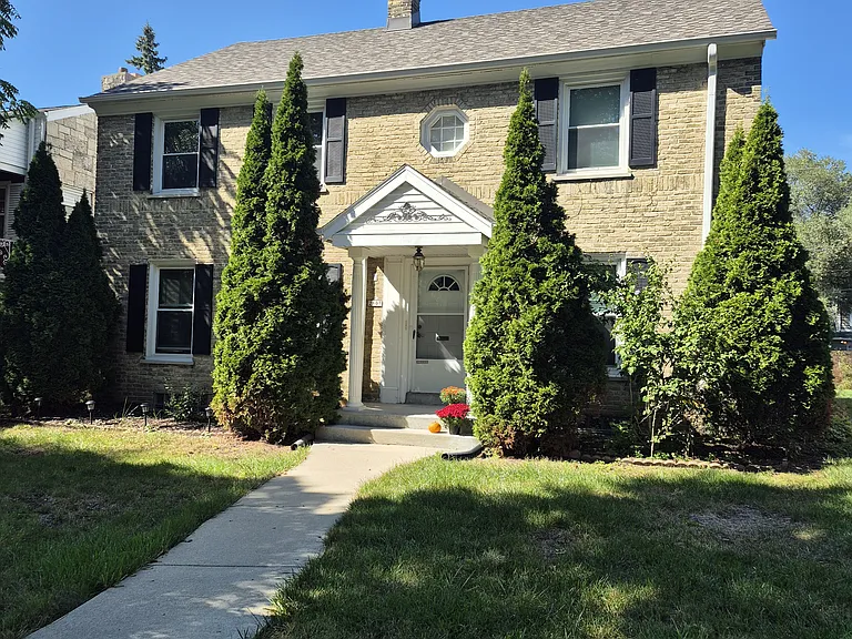 2805 N Avondale Blvd — Photo 1
