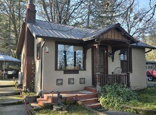 2807 Old Military Rd, Central Point, OR 97502