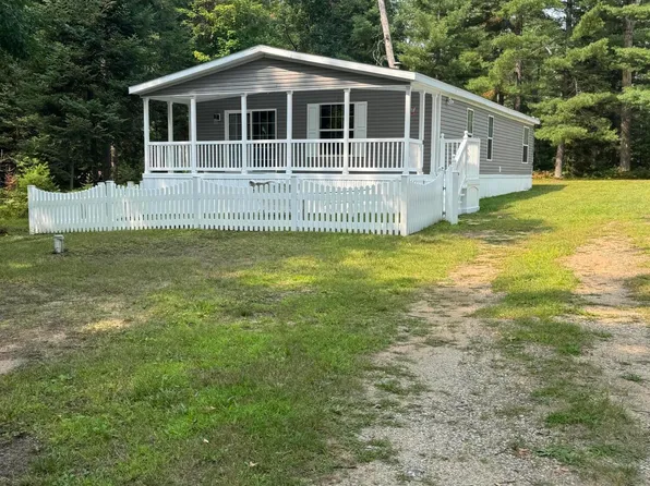 207 Whitetail Dr, Prudenville, MI 48651