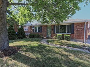 10007 S Marlene Dr, Saint Louis, MO 63123