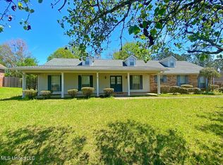 408 Chenoa Ave, Carthage, MS 39051