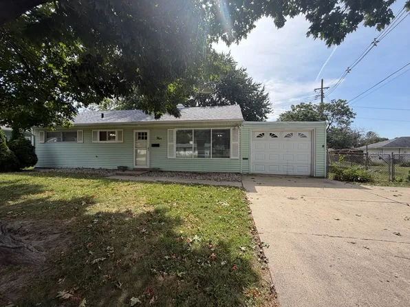 4 E Columbia St, Danville, IL 61832