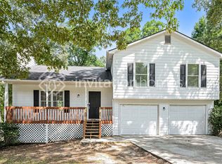 2390 Hinton Rd, Dacula, GA 30019