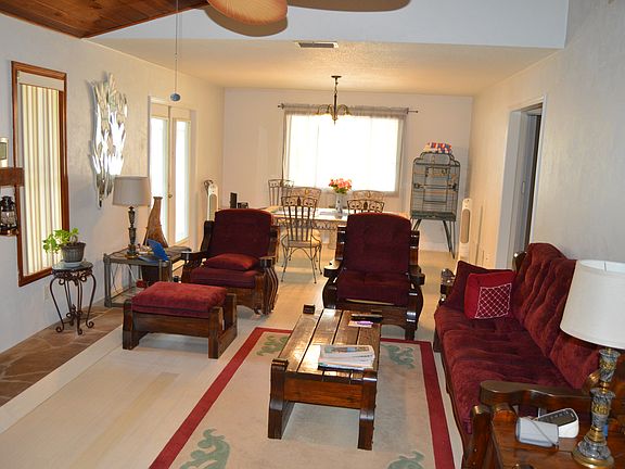5th image of 347 Hickory Hill Pl