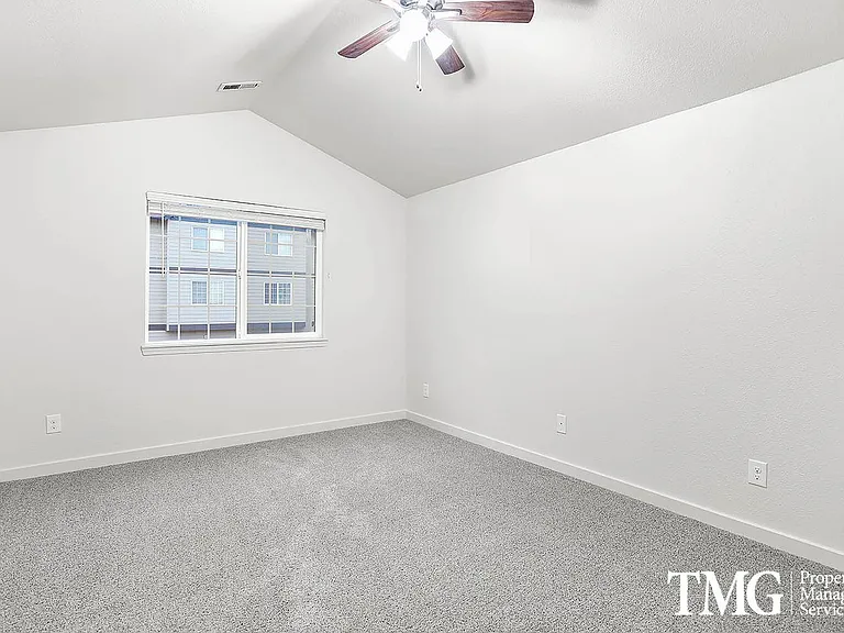 River View Apartments — Photo 16