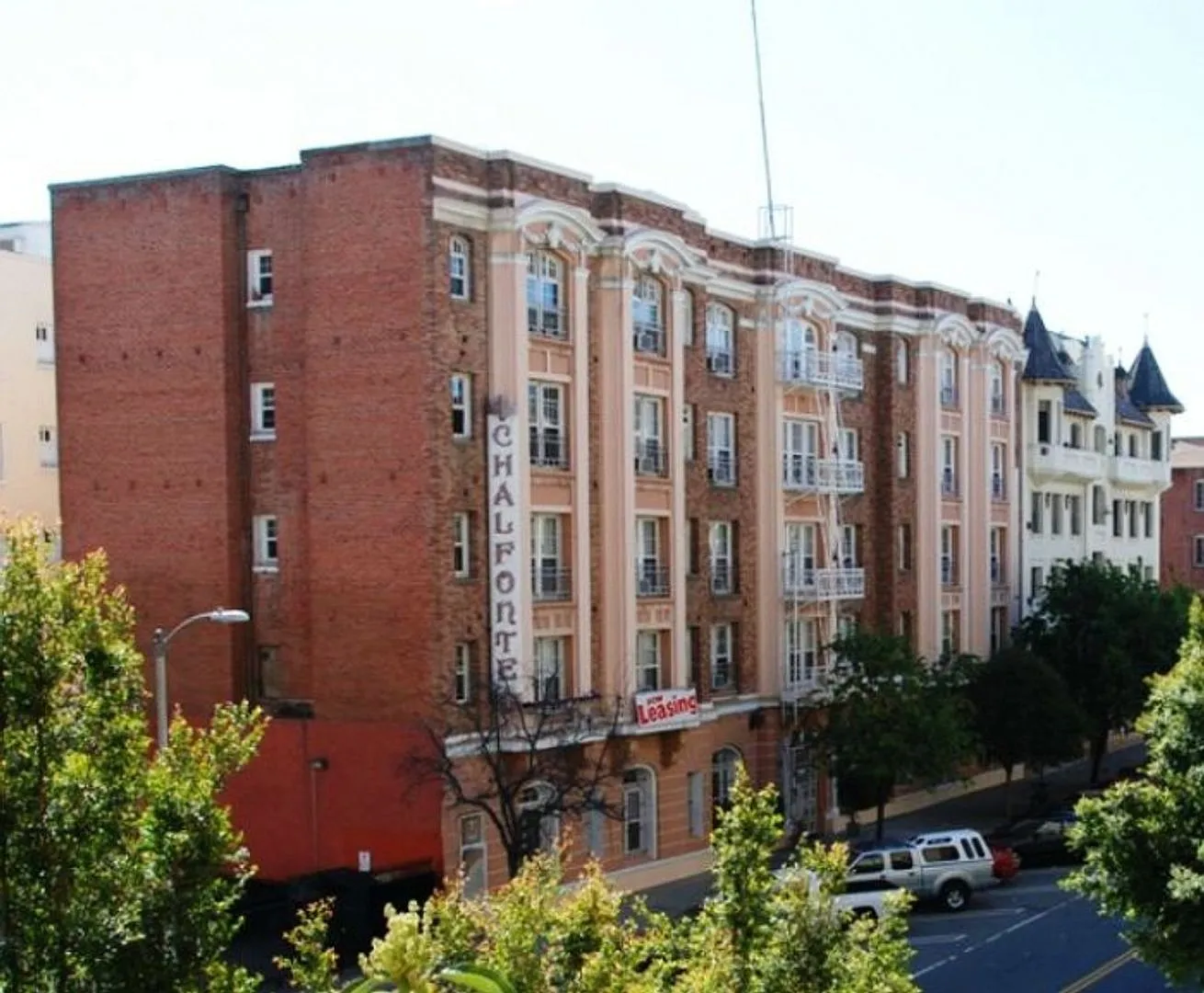 La Chalfonte Apartments...Newly Renovated and Stylish..Great Location! — Photo 4
