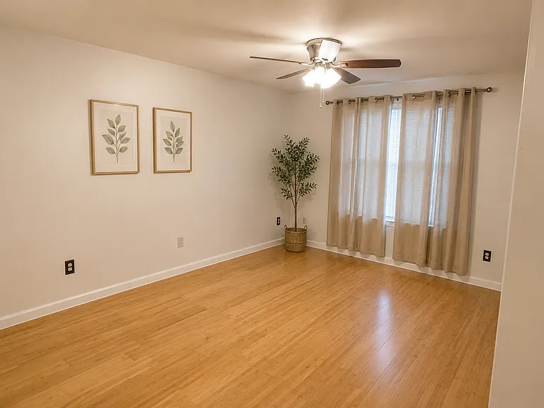 901 Harbor Club Dr — Photo 8