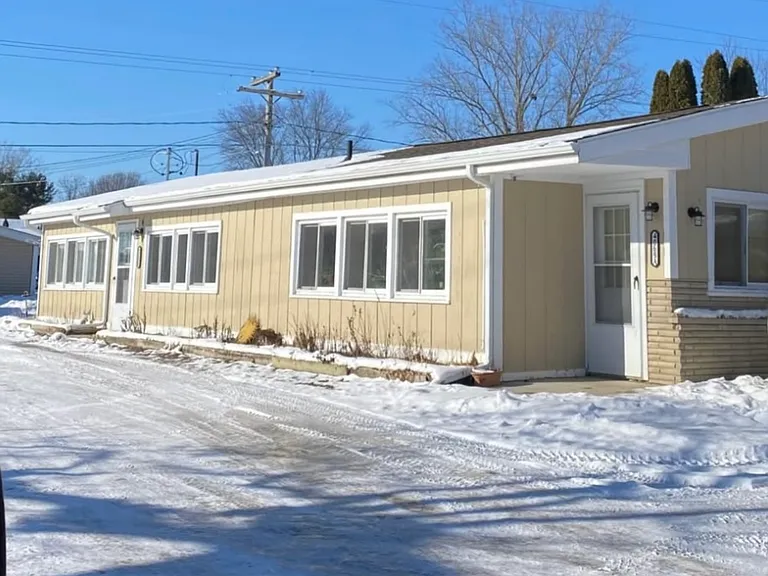 4069 Silver Lake Rd #B — Photo 8