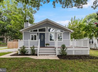 4925 Aspen St, Shady Side, MD 20764